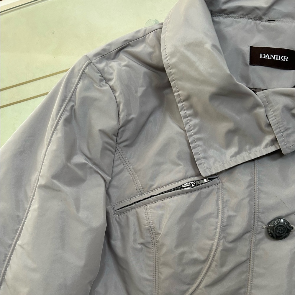 Danier women’s jacket - Picture 2 of 16